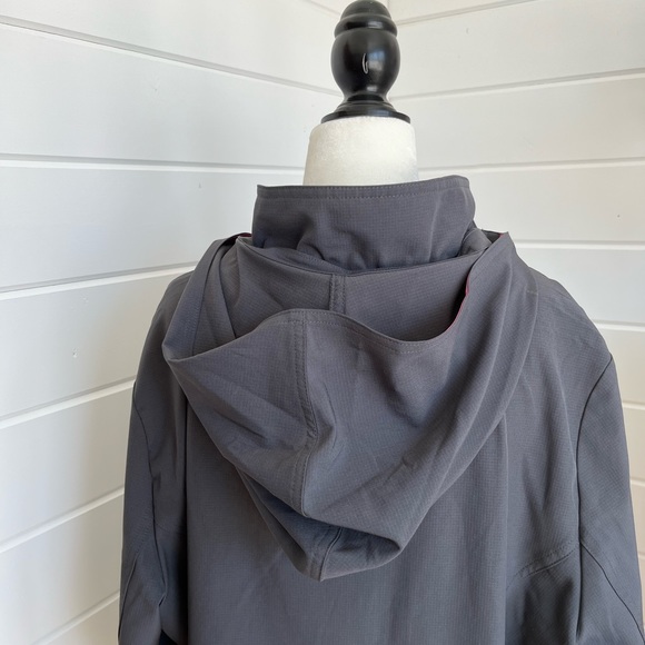 NURSE HeartSoul “Warming”/Scrub Jacket, Size 2XL, like new, detachable hood - Picture 5 of 10